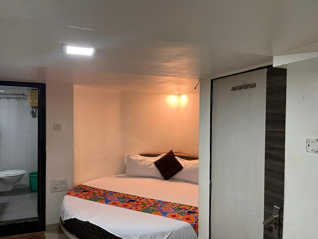 Hotel Havana Mumbai  Buitenkant foto