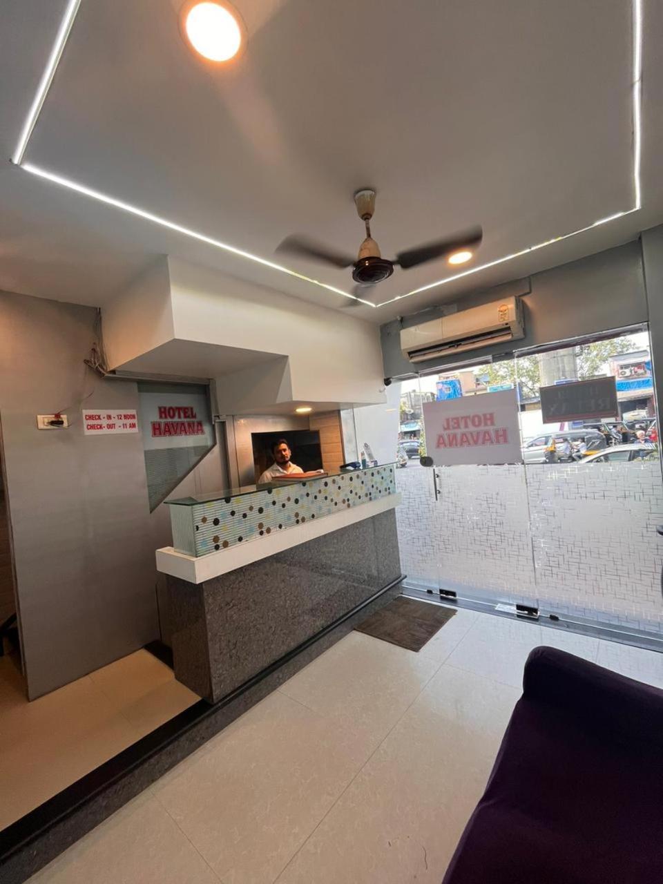 Hotel Havana Mumbai  Buitenkant foto